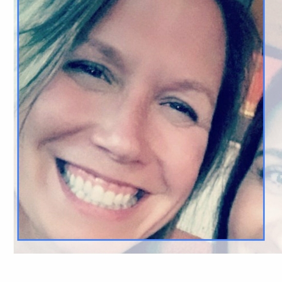 Meet your Posher, Gretchen - Picture 1 of 1